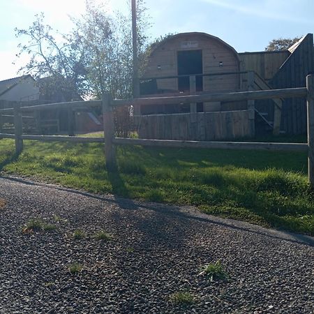 Cht'I Roulotte Hotel La Neuville-du-Bosc Buitenkant foto